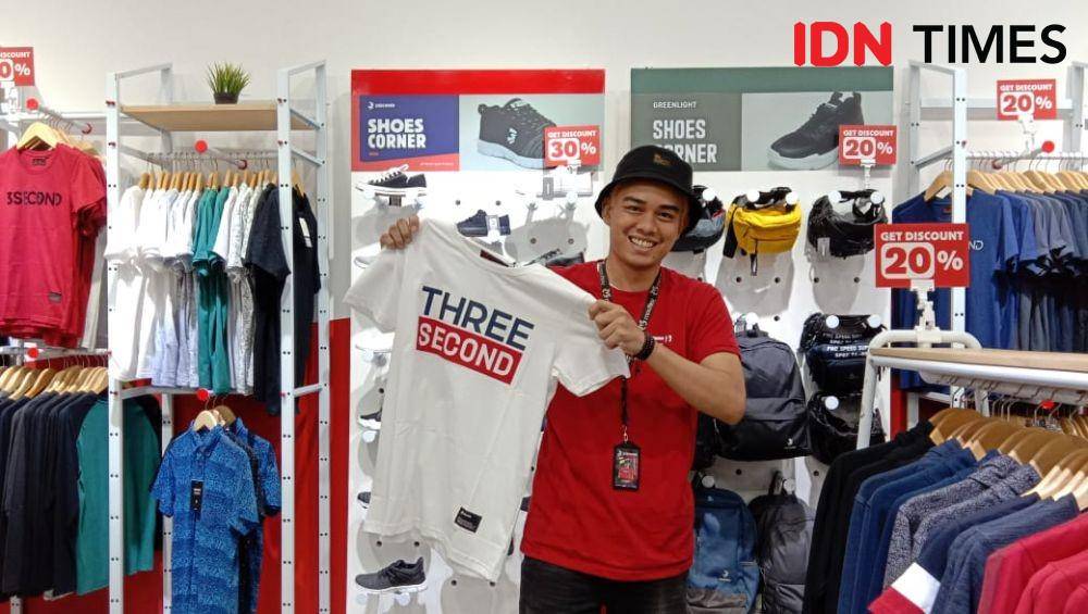 Peresmian store 3Second di Jalan Dr Mansyur Medan (IDN Times/Indah Permata Sari)