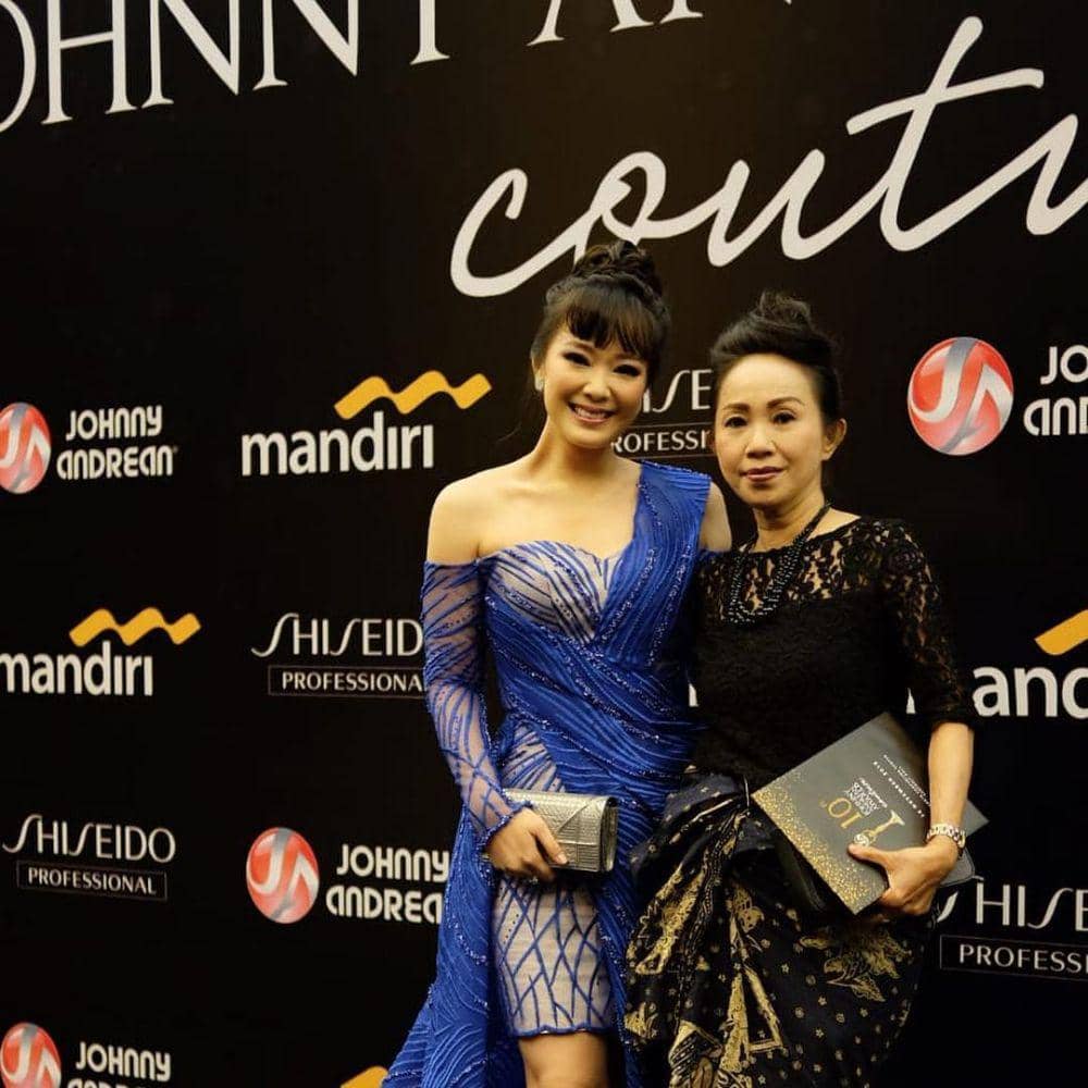 Instagram.com/yuanitachrist