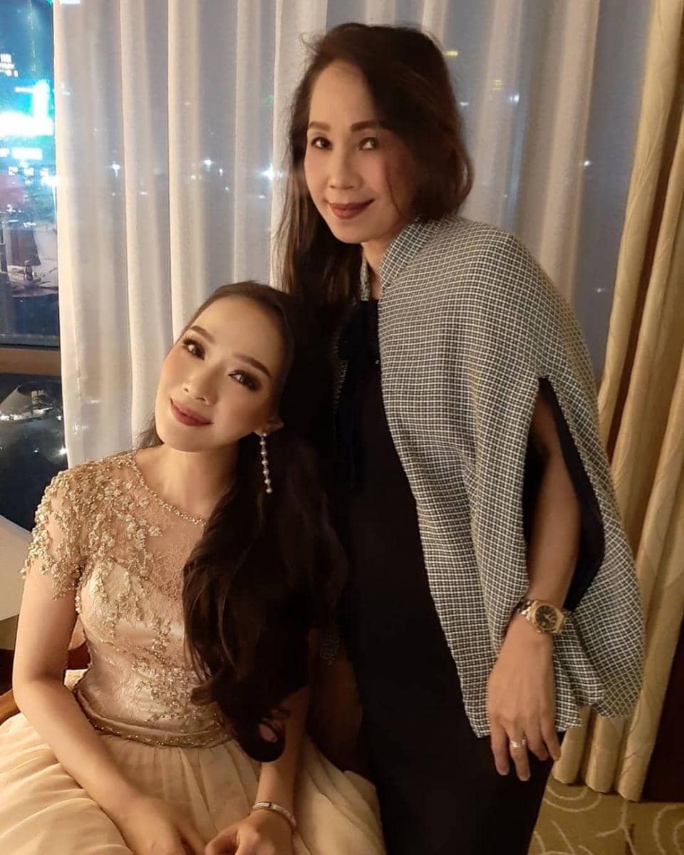 Instagram.com/yuanitachrist