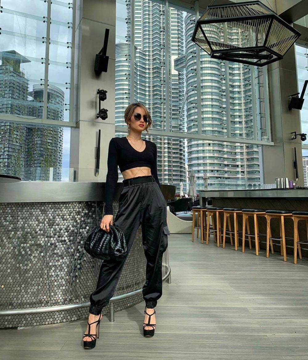 instagram.com/claurakiehl