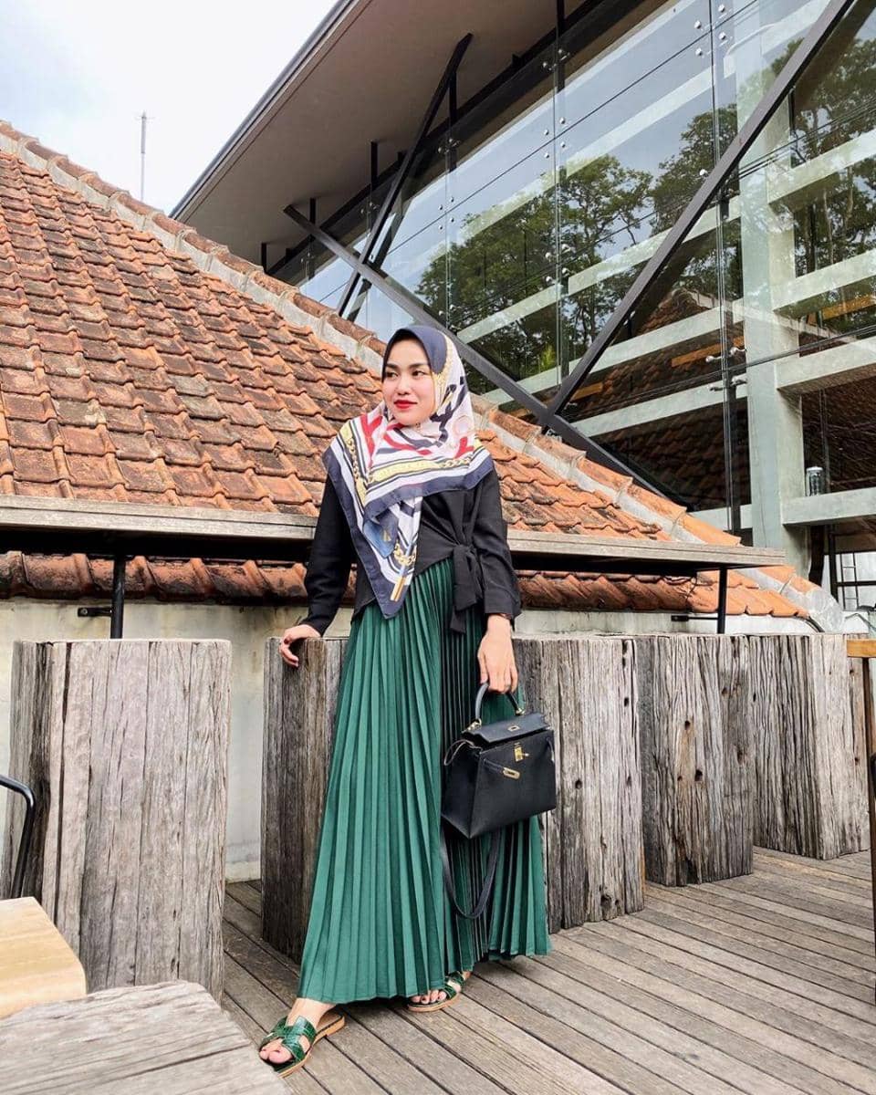 Instagram/medinazein