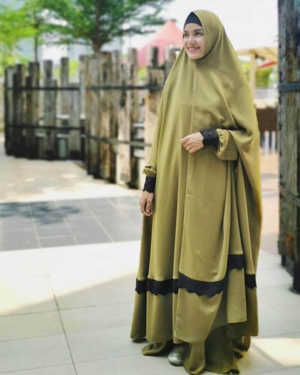 instagram.com/nadya_almira