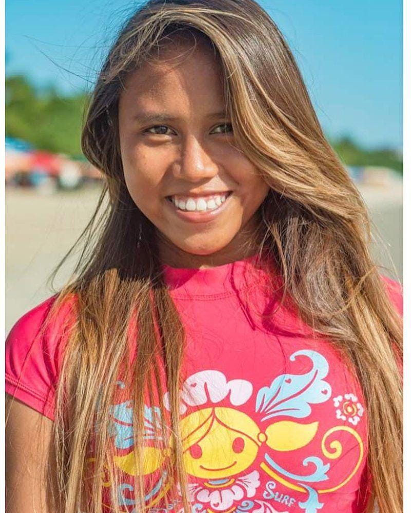 instagram.com/dhea.natasya