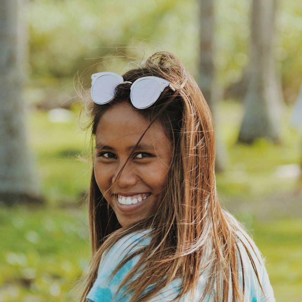 instagram.com/dhea.natasya