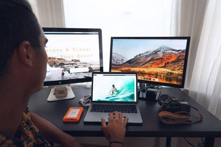 unsplash.com/@jeremybishop