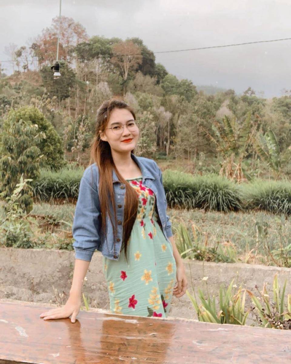 instagram.com/nellakharisma