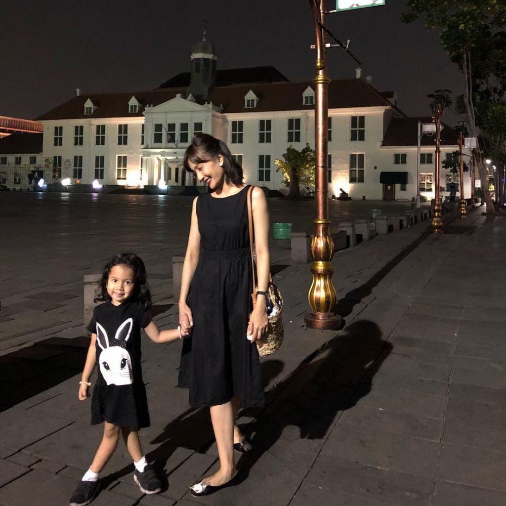 Instagram.com/artikasaridevi