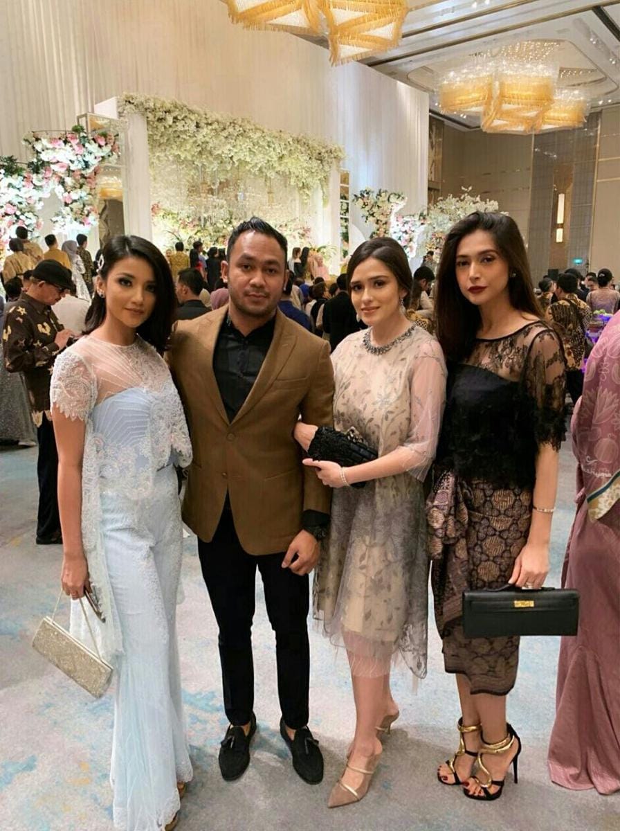 instagram.com/yaswildblood