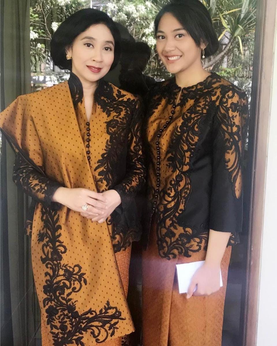 instagram.com/putri_tanjung