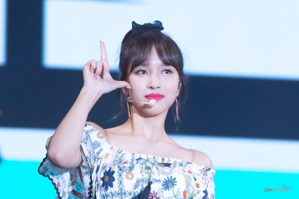 twitter.com/minajpgs