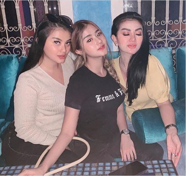 instagram.com/ginayoubi/