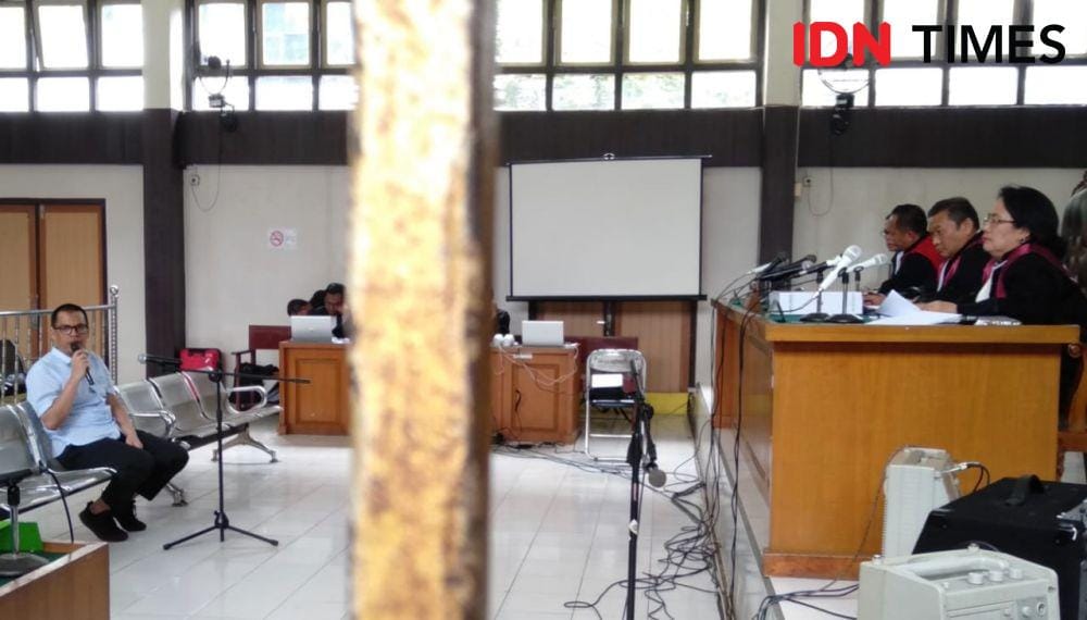 Sidang lanjutan terdakwa Direktur Indo Paser Beton pemberi fee proyek kepada pejabat Muara Enim (IDN Times/Sidratul Muntaha)