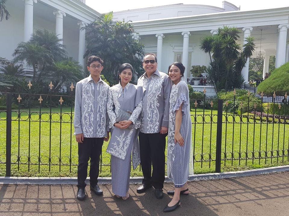 instagram.com/putri_tanjung