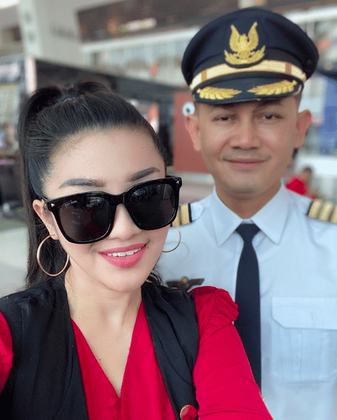 instagram.com/fitricarlina