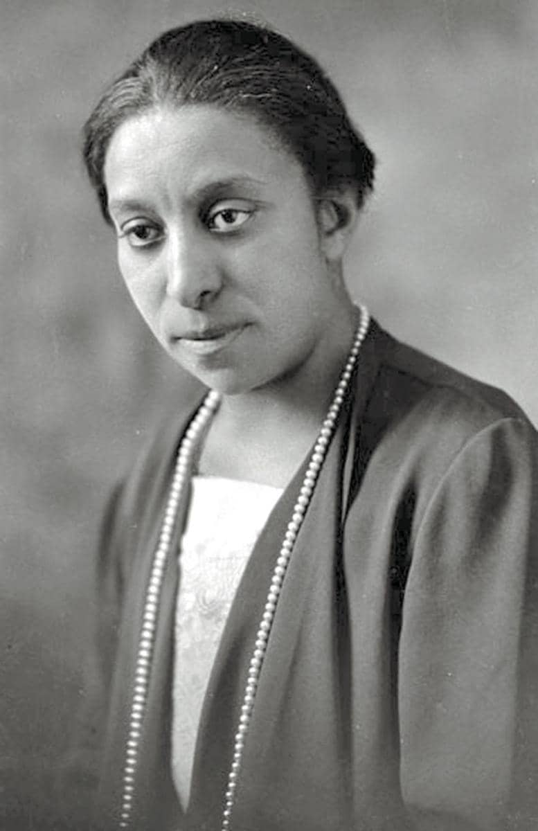 blackqueernotables.tumblr.com