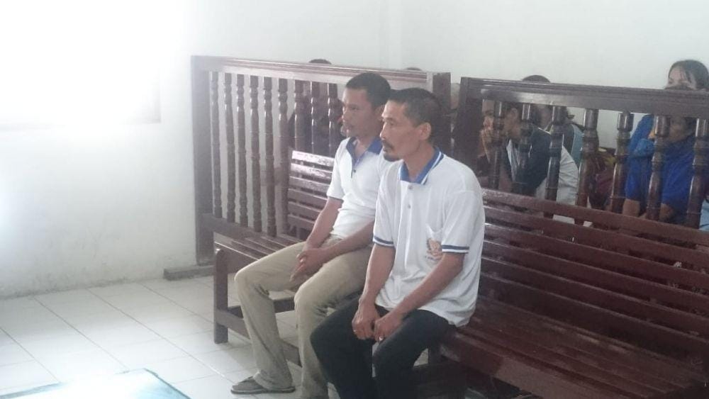 Warga Sihaporas jadi terdakwa di Pengadilan Negeri Simalungun (Dok. IDN Times)