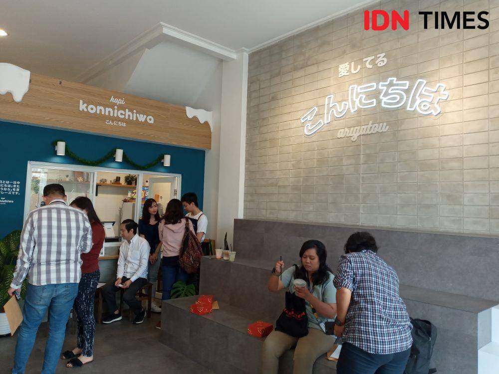 Kopi Konnichiwa Ruko Golf Island No 19 Jl. Pantai Indah Kapuk, Jakarta Utara. IDN Times/Dhiya Awlia.A