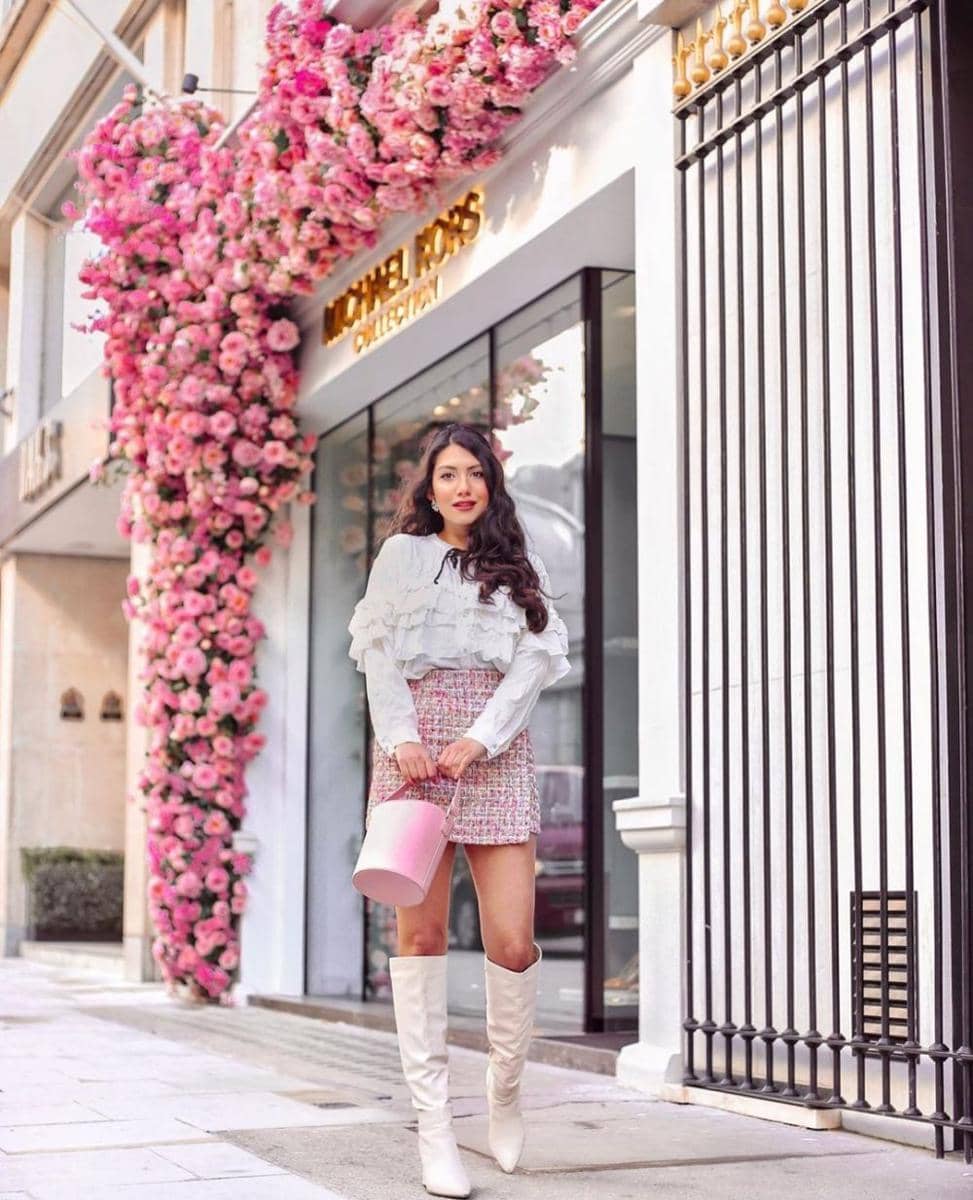 Instagram.com/anoushkalila