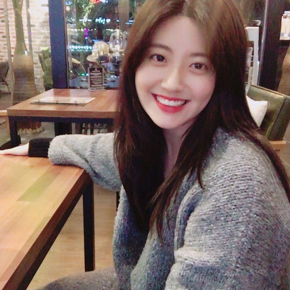 Instagram.com/hyuniiiiiii_95917