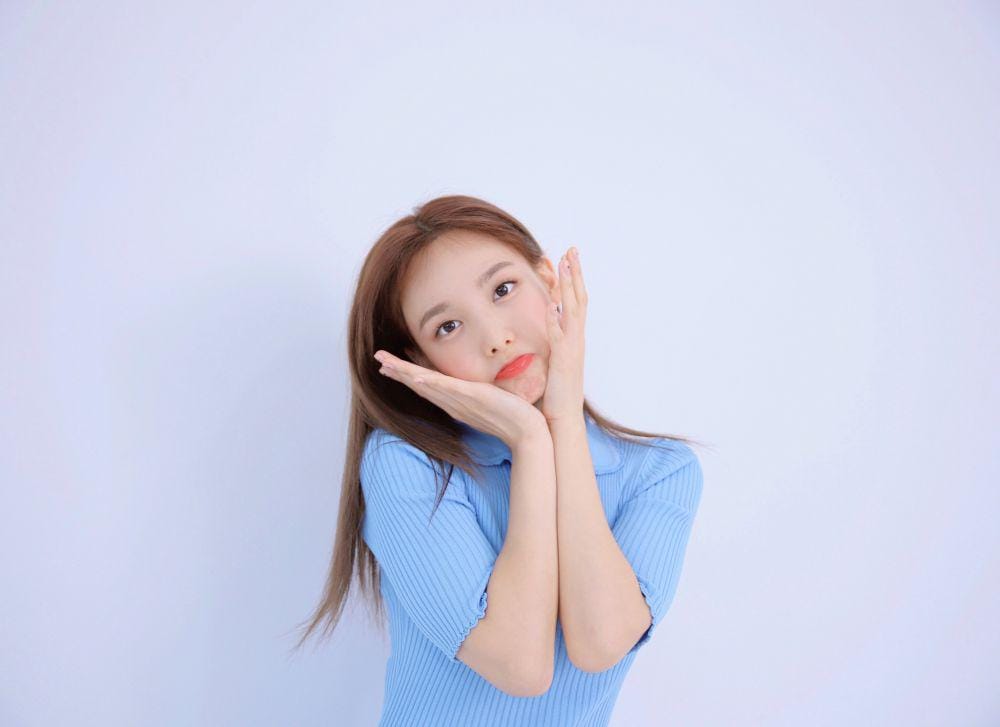 twitter.com/JYPETWICE
