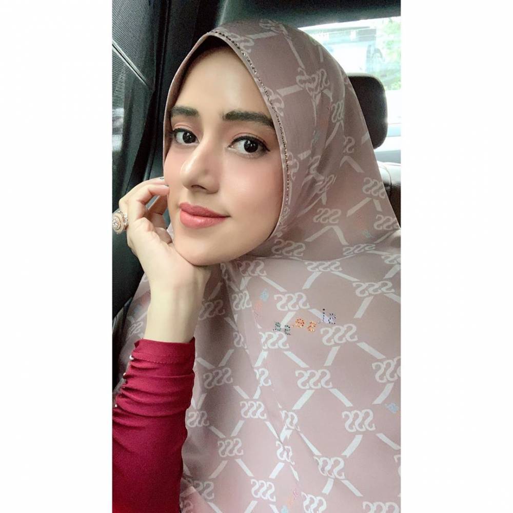 Instagram.com/fairuzarafiq