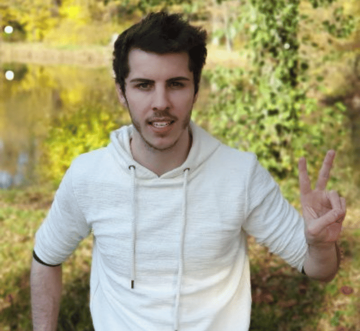 twitter.com/YoshTG [Foto profil twitter Josh, stalker Nayeon TWICE]