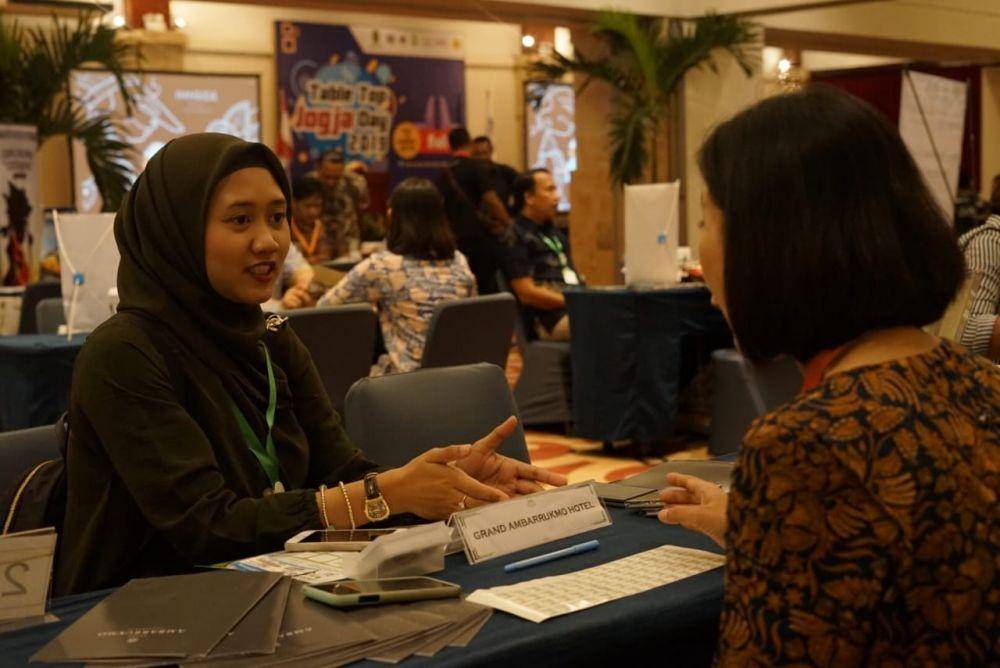 Salah satu seller peserta berpromosi di Table Top Jogja Day 2019 yang diselenggarakan di Discovery Kartika Plaza Kuta, Badung, Bali, Selasa (10/12/2019). Istimewa/Doc. Dinas Pariwisata Kota Yogyakarta