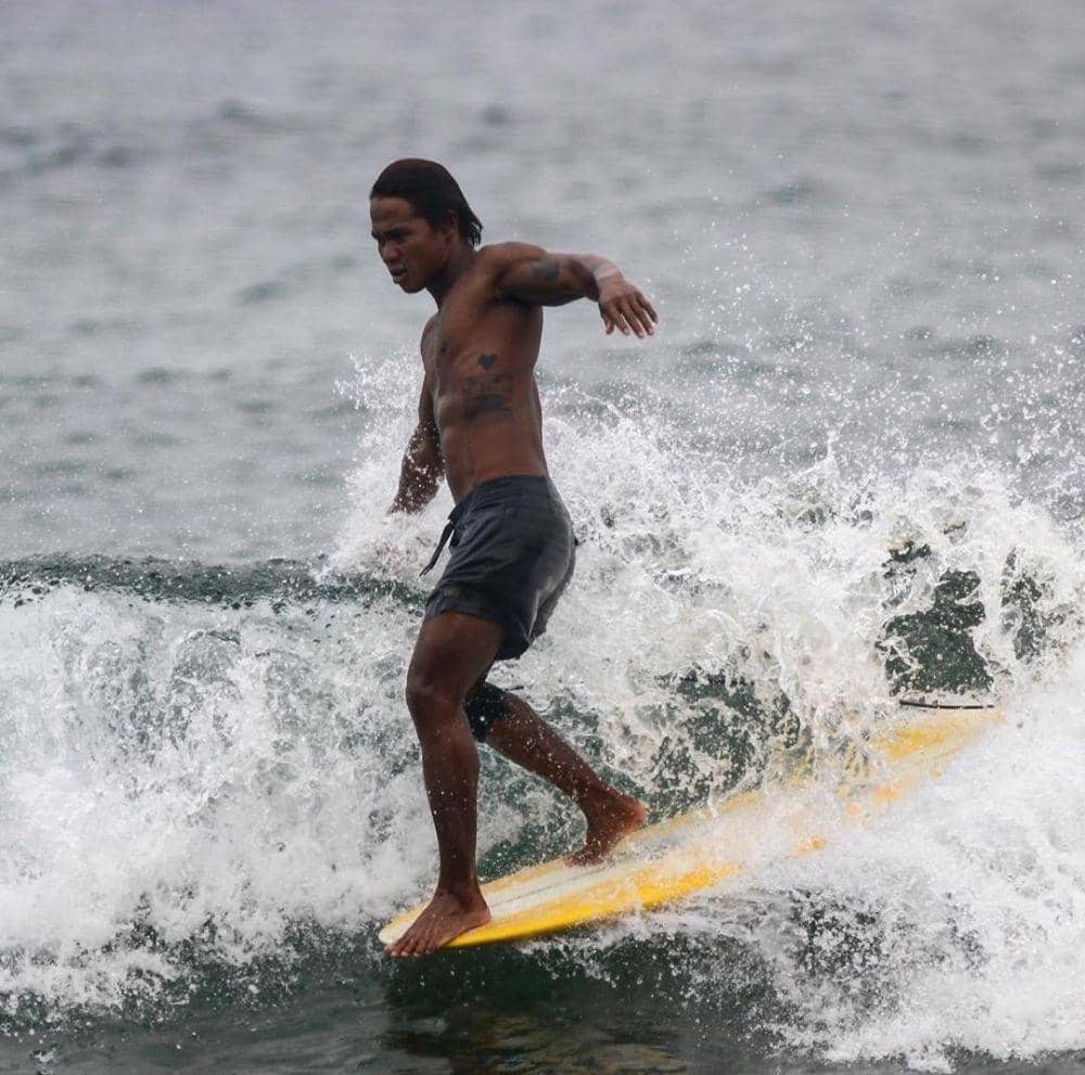 Roger Casugay tercatat sebagai salah satu altet selancar berprestasi dari Filipina (Instagram.com/roger_casugay)