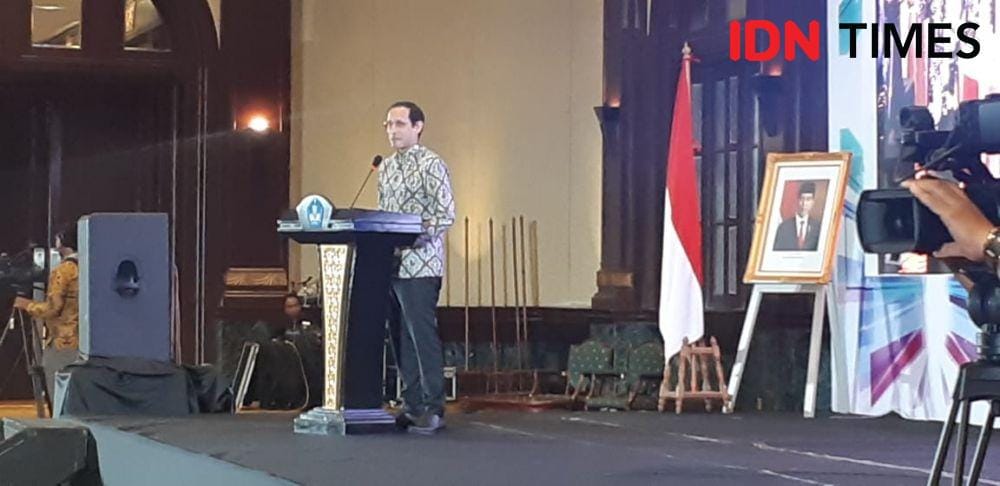 Menteri Pendidikan dan Kebudayaan, Nadiem Anwar Makarim dalam Rapat Koordinasi dengan Dinas Pendidikan Provinsi, Kabupaten/Kota se-Indonesia (IDN Times/Margith Juita Damanik)