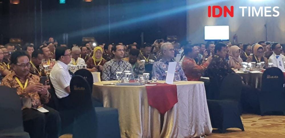 Menteri Pendidikan dan Kebudayaan, Nadiem Anwar Makarim dalam Rapat Koordinasi dengan Dinas Pendidikan Provinsi, Kabupaten/Kota se-Indonesia (IDN Times/Margith Juita Damanik)