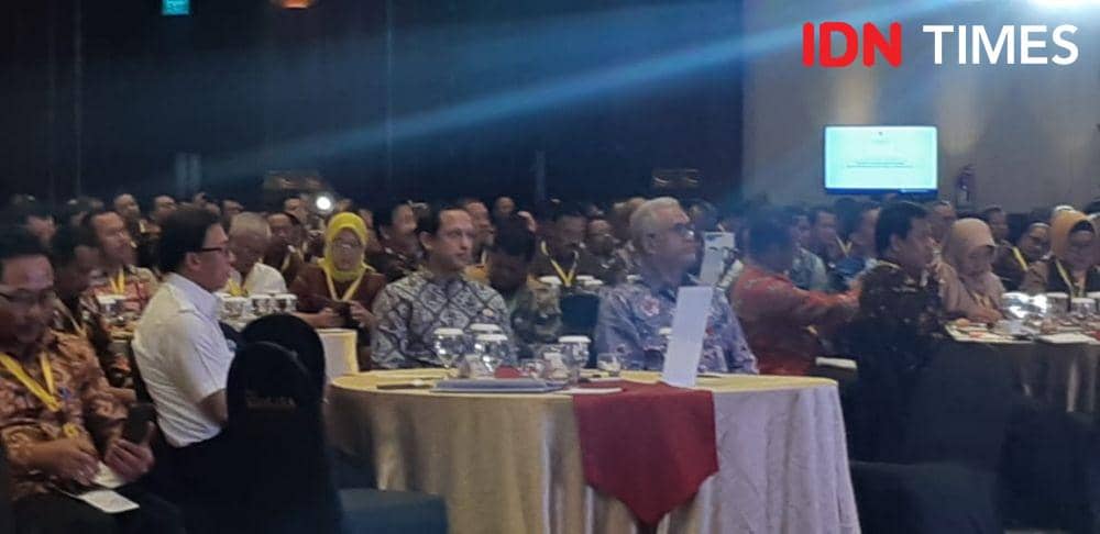 Menteri Pendidikan dan Kebudayaan, Nadiem Anwar Makarim dalam Rapat Koordinasi dengan Dinas Pendidikan Provinsi, Kabupaten/Kota se-Indonesia (IDN Times/Margith Juita Damanik)