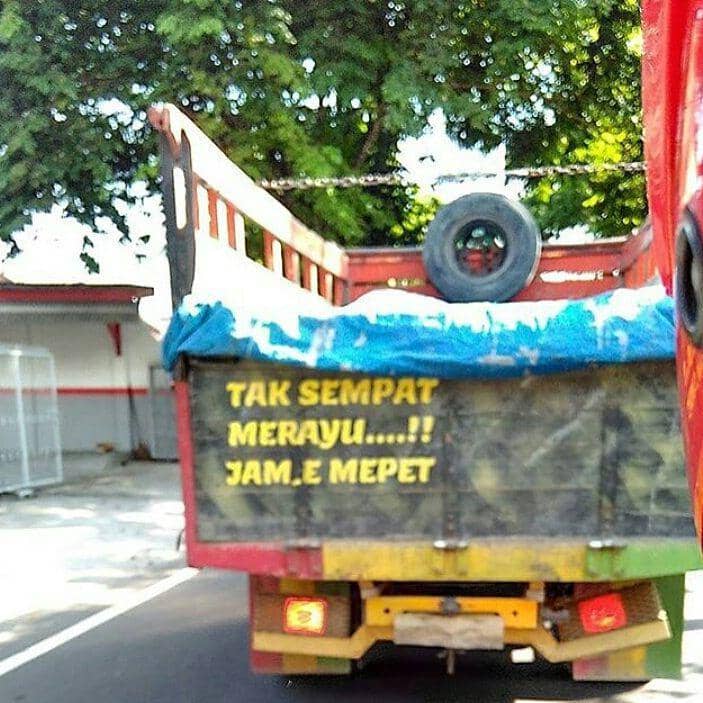 instagram.com/meme_jalanan