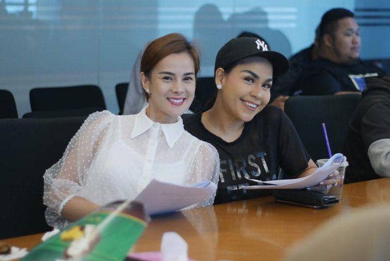 Instagram.com/vickyprasetyo777