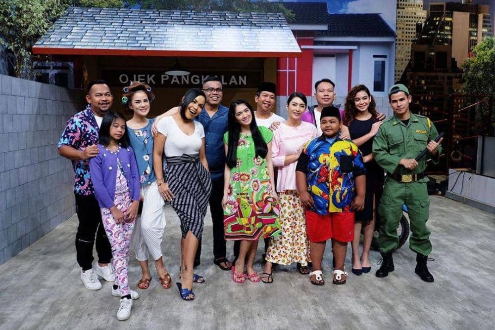 instagram.com/vickyprasetyo777