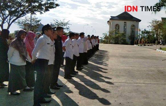 ASN dan THL Lingkungan Pemkab Penajam Paser Utara (IDN Times/ Ervan Masbanjar)