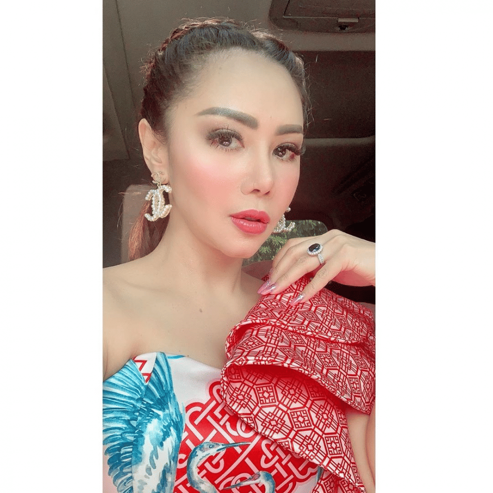 Instagram.com/femmypermatasari