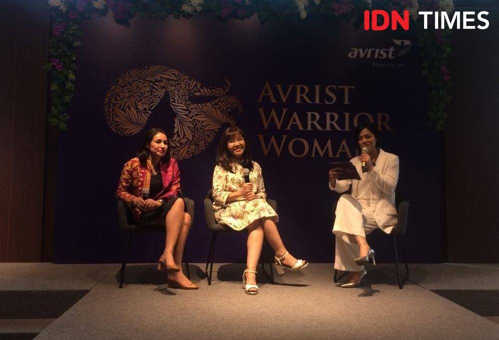 Ibu Anna Leonita dan Ibu Heera Syahir Karim Vasandani membagikan tips menjadi ibu multiperan dalam Bincang Avrist Warrior Woman untuk Hari Ibu. 10 Desember 2019. IDN Times/M. Tarmizi Murdianto