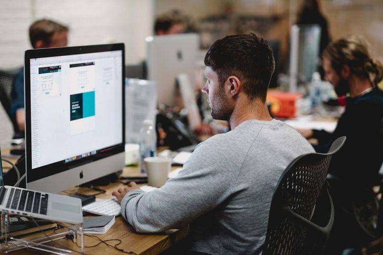 Unsplash.com/ Studio Republic