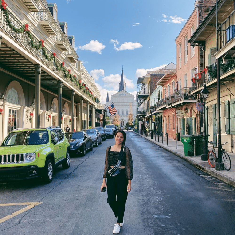 instagram.com/lalakarmela