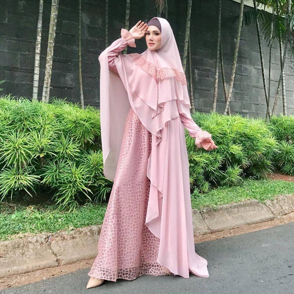 instagram.com/mulanjameela1