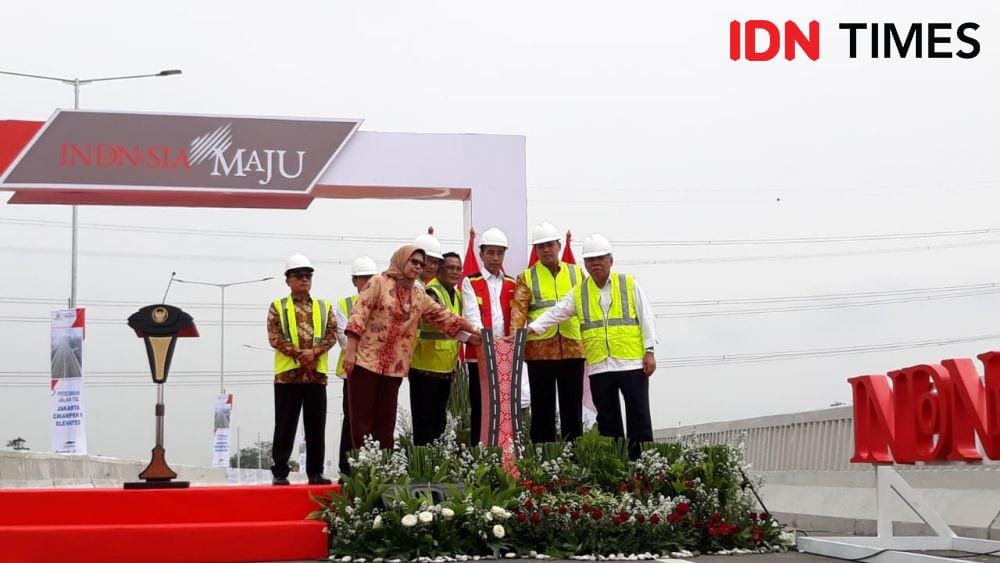 Presiden Jokowi meresmikan Jalan Tol Jakarta-Cikampek II Elevated, Kamis 12 Desember 2019 (IDN Times/Teatrika Handiko Putri)