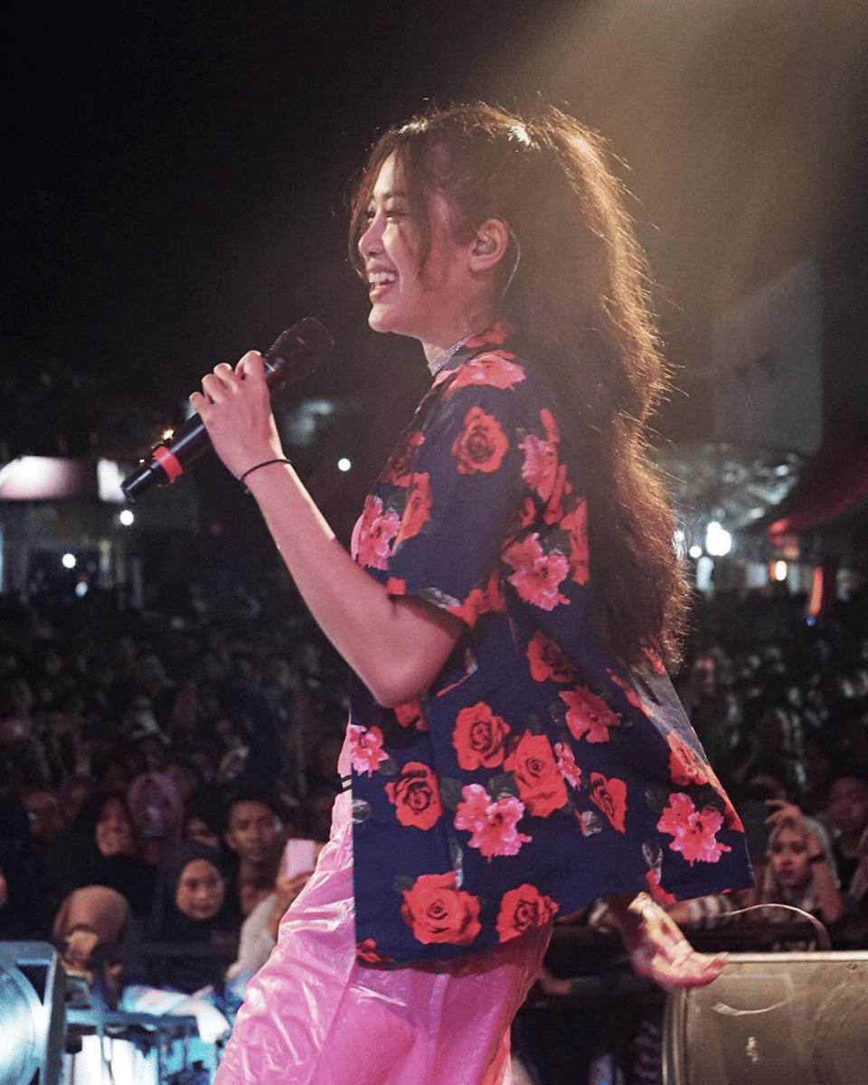 Instagram.com/_widikidiw_