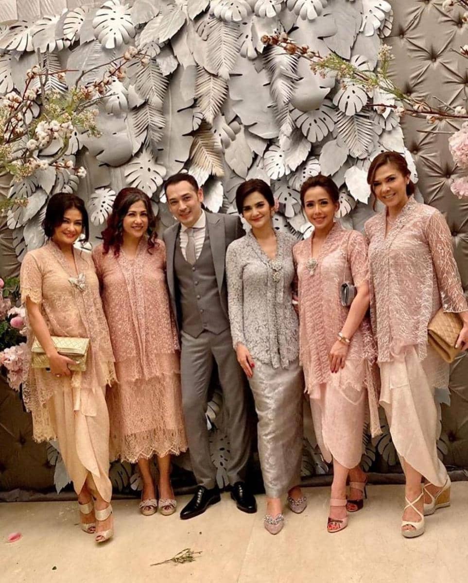 instagram.com/carol_18s