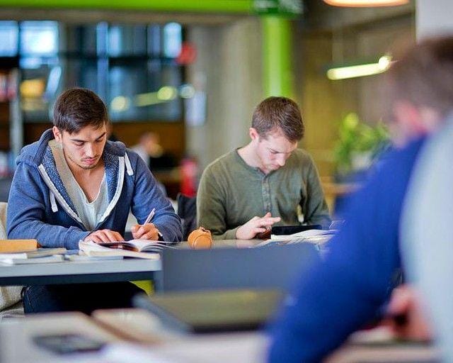 Instagram.com/unistuttgart