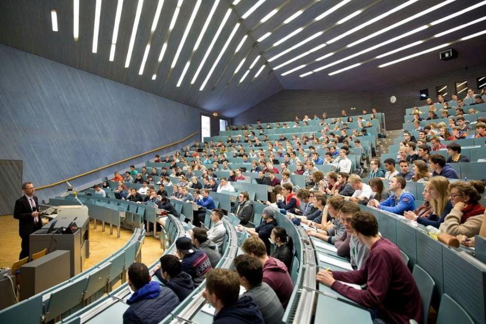 Instagram.com/unistuttgart