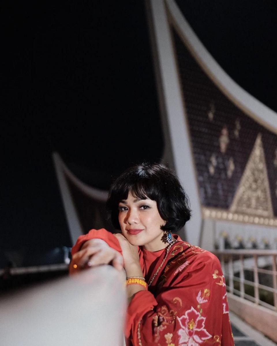 Instagram.com/nirinazubir_