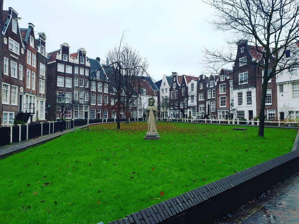 instagram.com/roberto_rupy