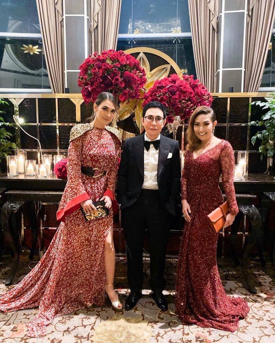https://www.instagram.com/lunamaya/