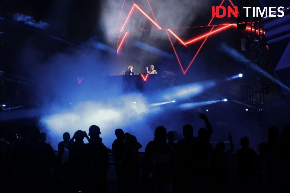 Penampilan pembuka dar Evan Virgan di Djakarta Warehouse Project, Jiexpo, (13/12). IDN Times/Erfah Nanda