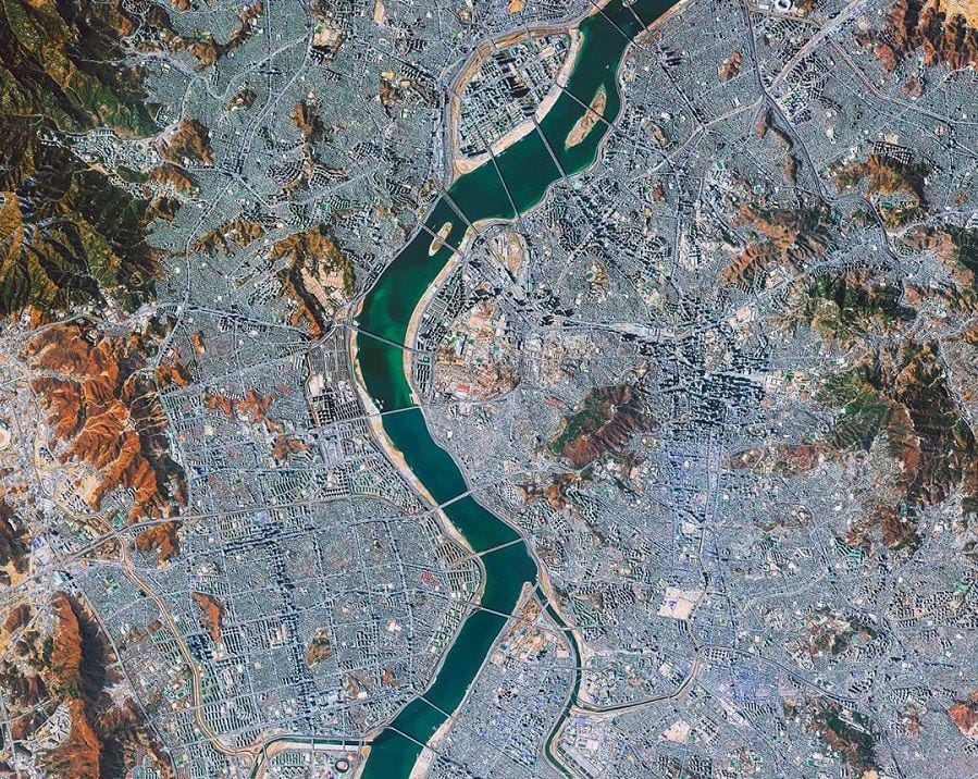 Instagram.com/dailyoverview